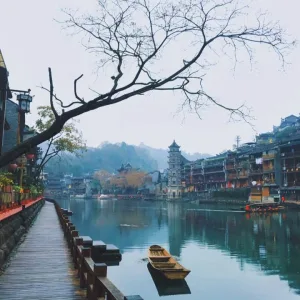 PHƯỢNG HOÀNG CỔ TRẤN – THIÊN MÔN SƠN – MIÊU TRẠI MẠC NHUNG 6 Ngày 5 Đêm